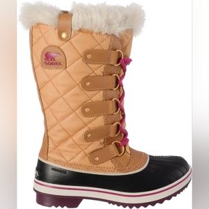 BRAND NEW in box SOREL TOFINO SZ 9 PLUM/PINK color--RARE FIND!